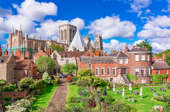 NFU Mutual Careers - Our Offices - York - York Minster Image.jpg